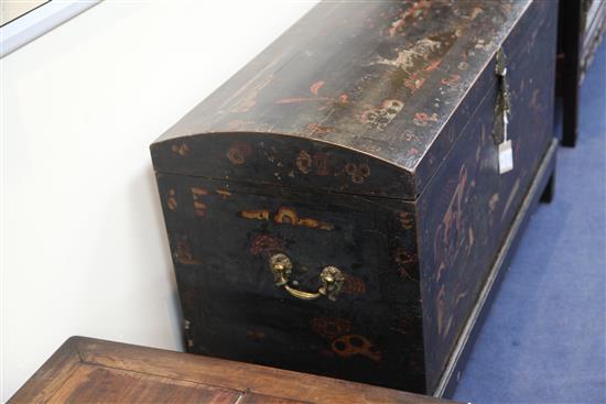 An early 18th century black japanned dome top trunk, W.3ft 9in. D.1ft 8in. H.2ft 5in.